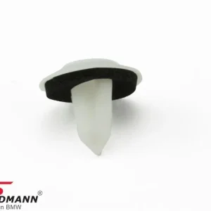 Clip bottom part for tailgate trim panel 51717154239 51 71 7 154 239 7154239 | Tuore uutuus
