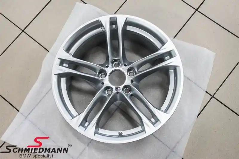 18" Doppelspeiche 613 vanne 8,0X18 ET30 (alkuperäinen BMW) 36117848572 36 11 7 848 572 7848572 | Luotettava
