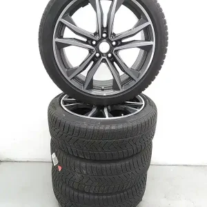 19" org. BMW wheels with wintertyres "LA wheel double 715 M black" - Hinnanalennus