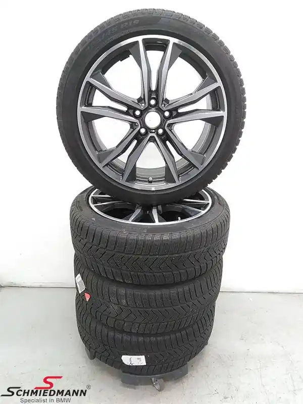 19" org. BMW wheels with wintertyres "LA wheel double 715 M black" - Hinnanalennus