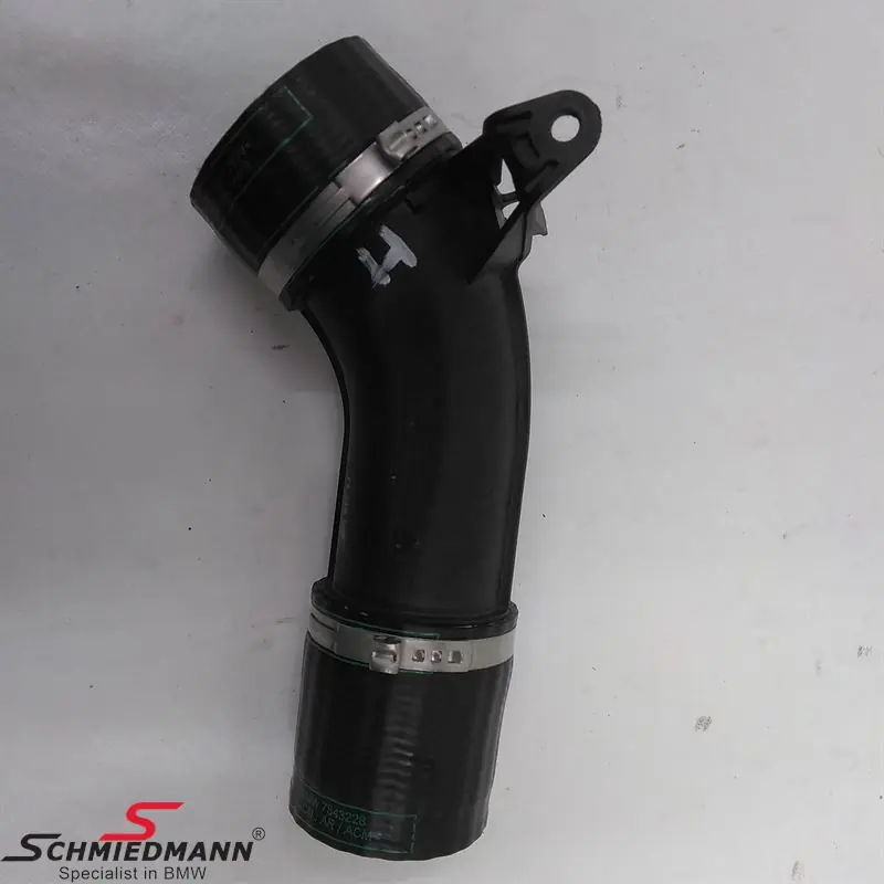 Air intake tube right (1-4) - 13717843221 - Only 30 Km 13717843221 13 71 7 843 221 7843221 - Toimi nyt
