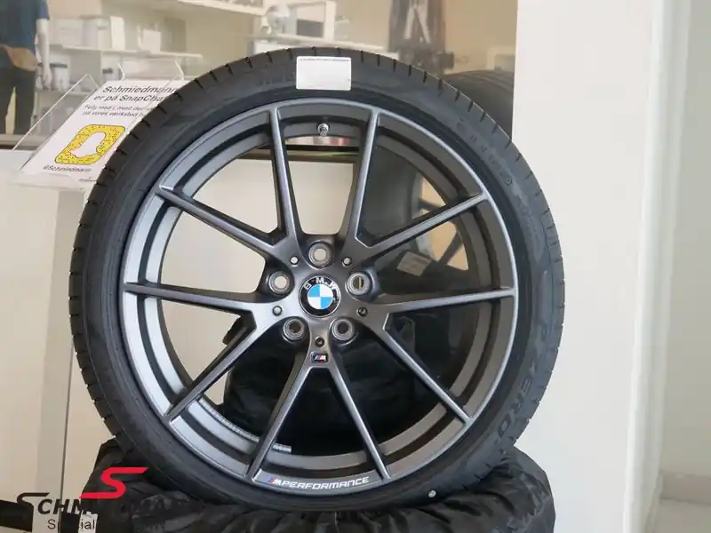 19" M Performance Style 898M Y-piikkinen Gunmetal Grey pyörä- ja rengassarja (alkuperäinen BMW) 36115A4FFD9 36 11 5 A4F FD9 5A4FFD9 | Edullinen hinta